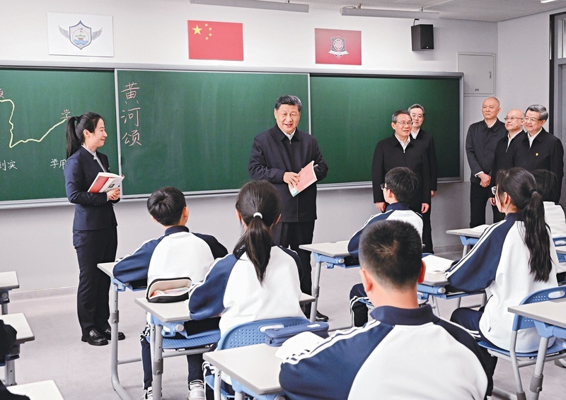 习近平：推动全民阅读，建设书香社会