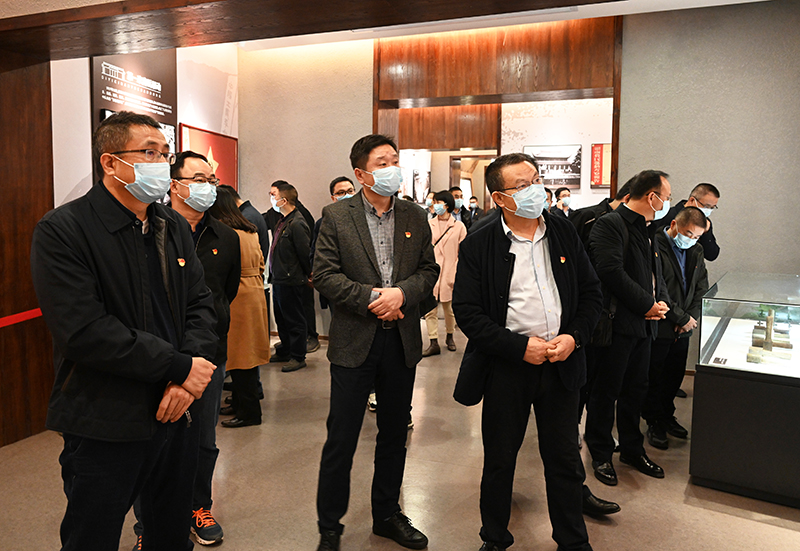 1669811324956189.jpg 游干班参观01.jpg